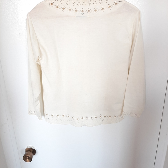 Beautiful Flower Long Sleeve - Picture 2 of 4